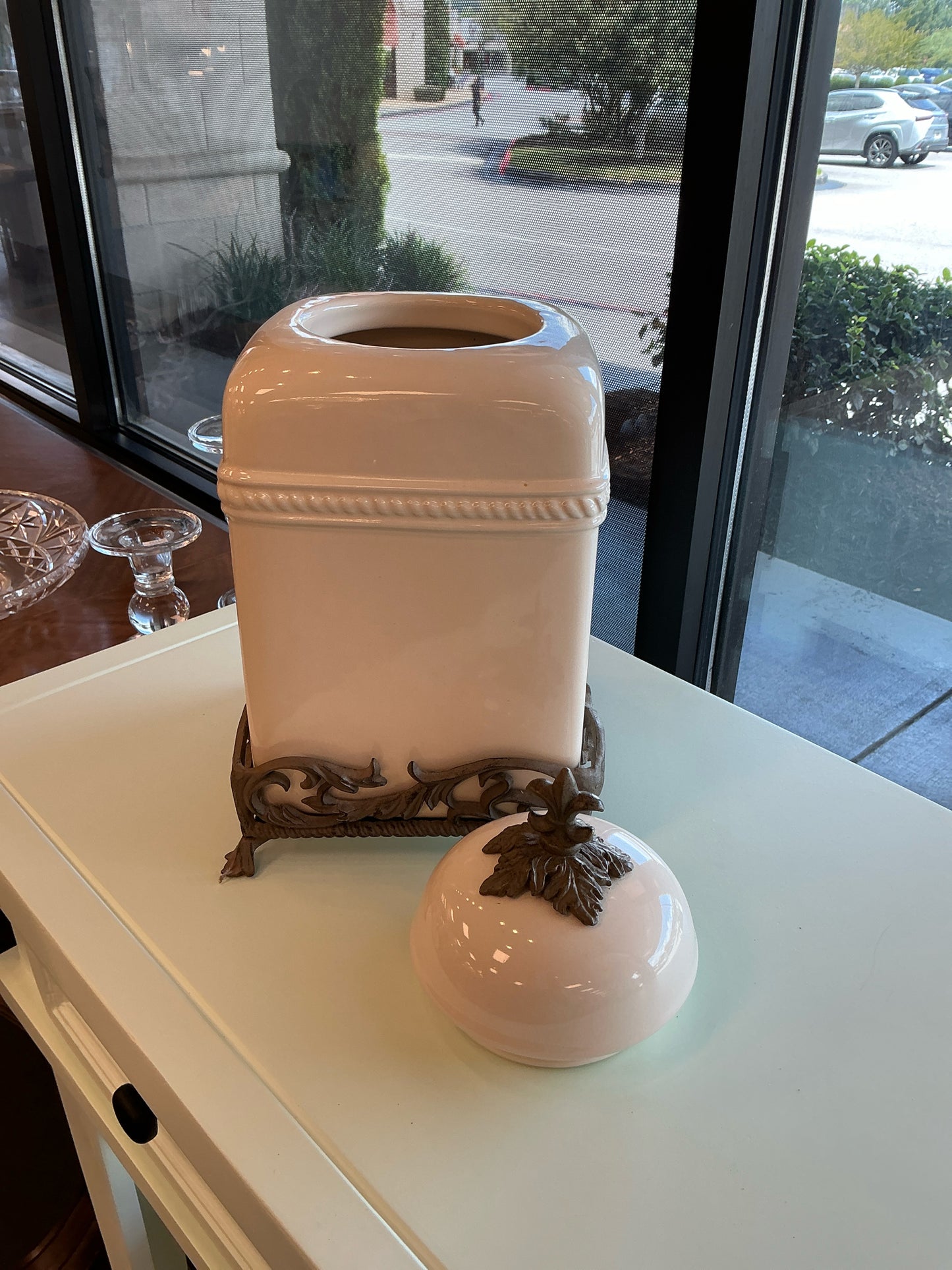 Canister