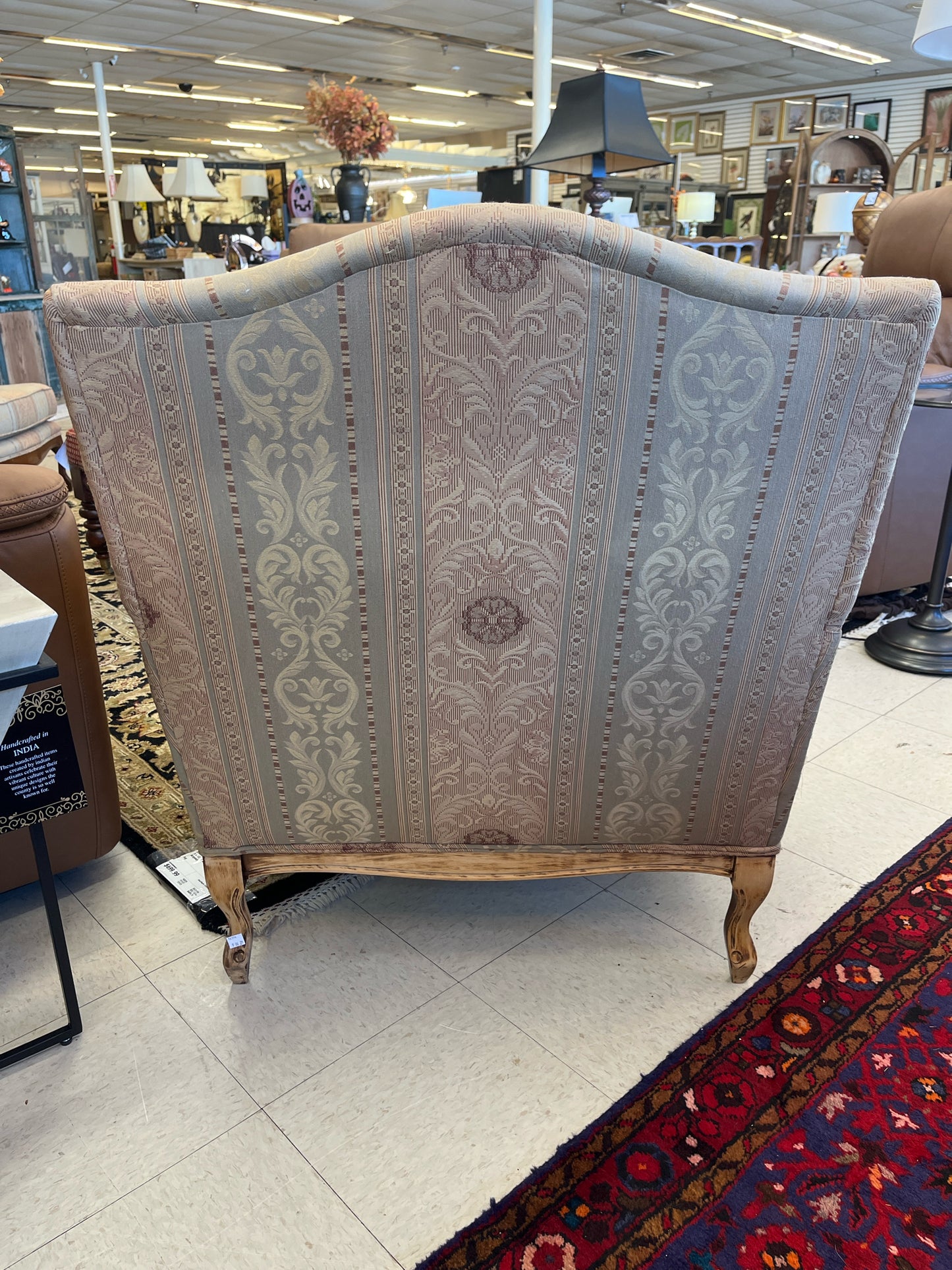accent chair