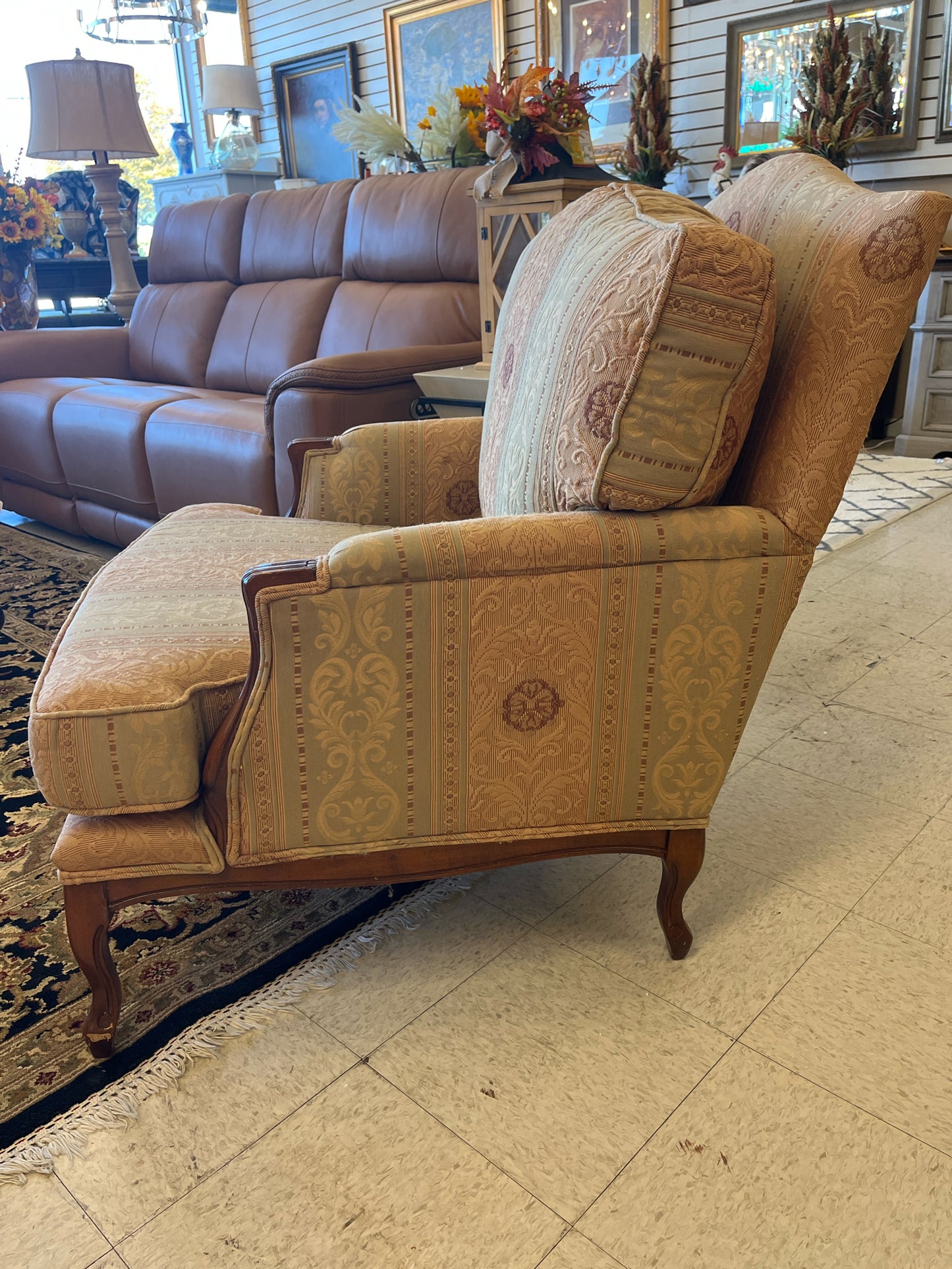 accent chair