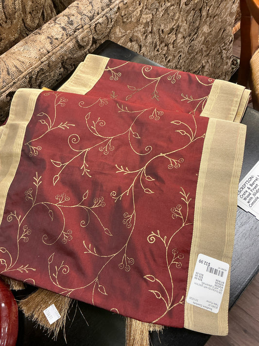 Table Runner