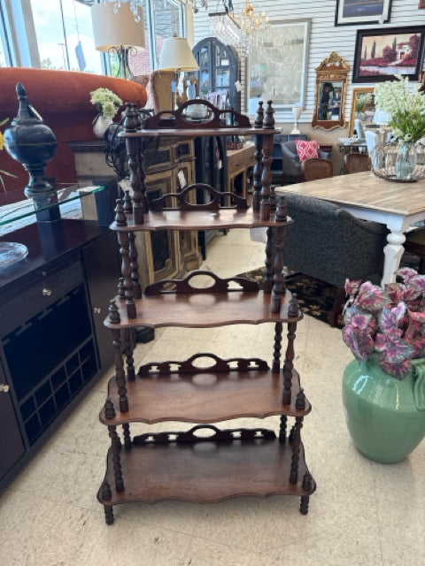 Shelf