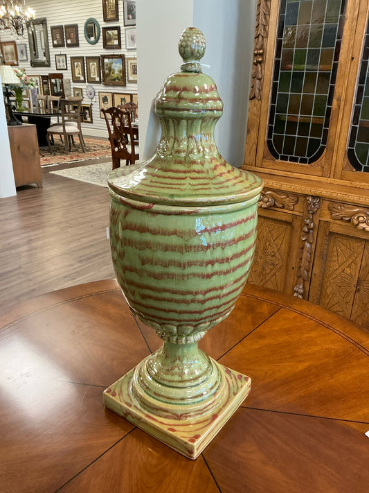 Urn
