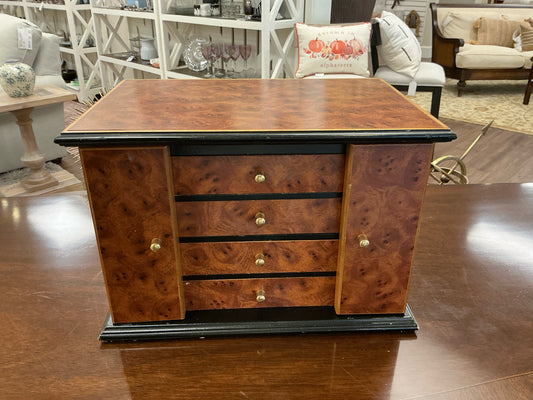Jewlery box