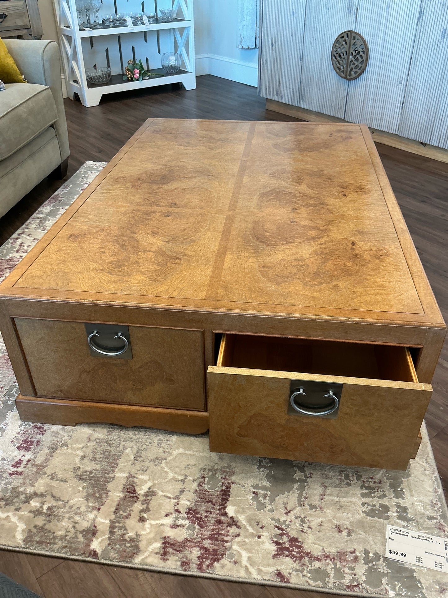 Cocktail table/living room