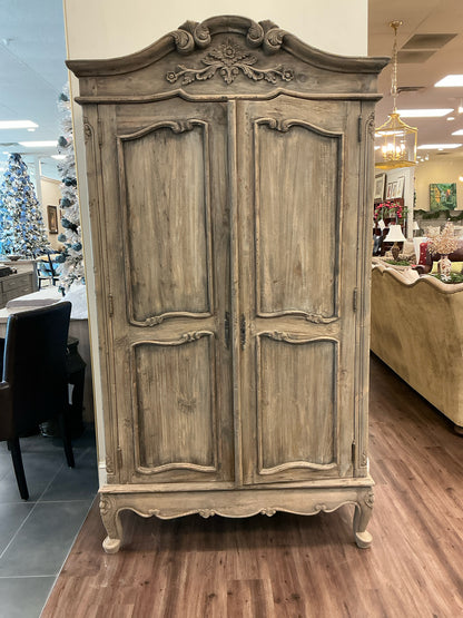 Armoire