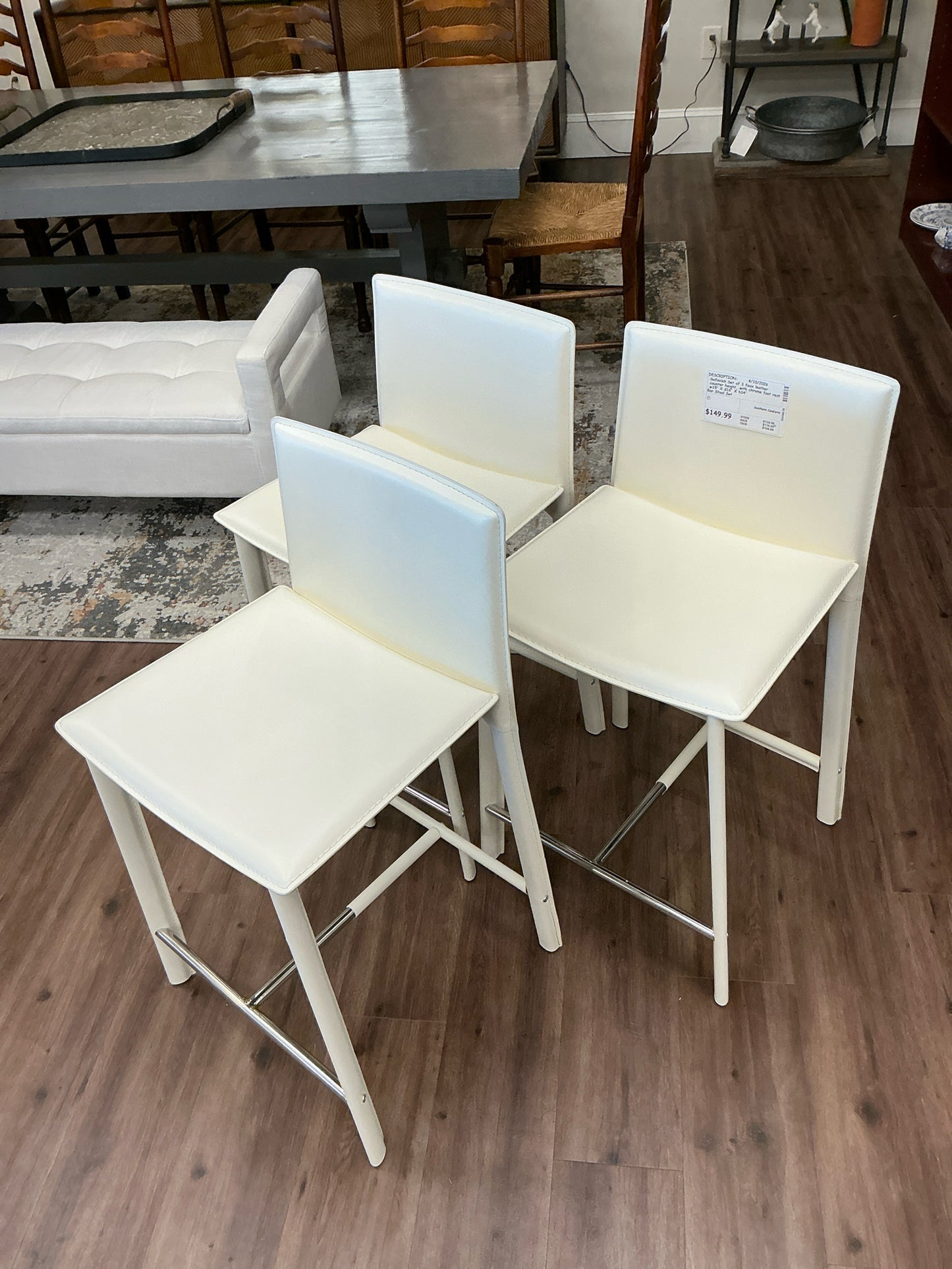Safavieh Bar Stool Set