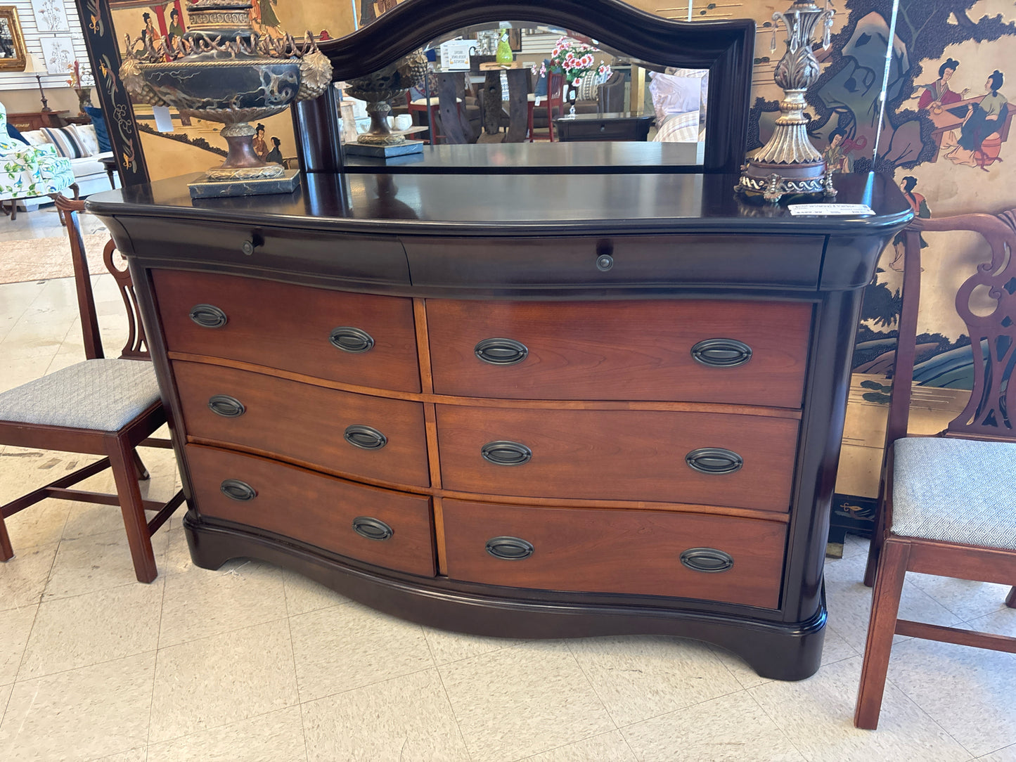 Dresser