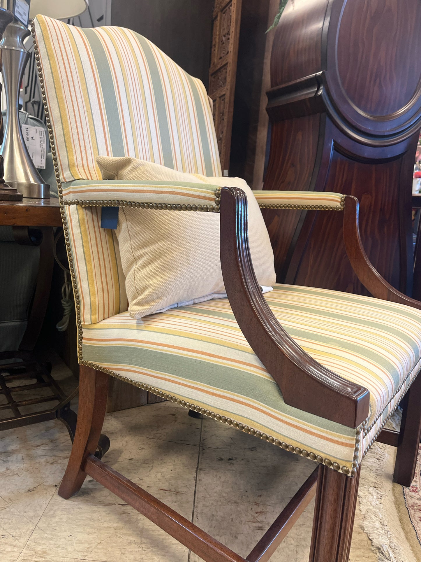accent chair