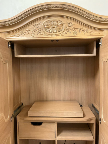 Armoire