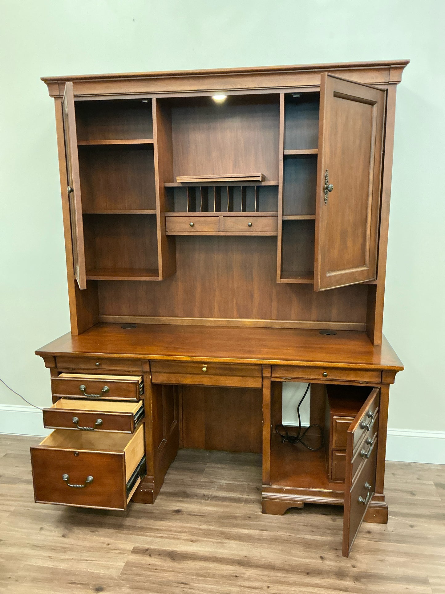 Credenza