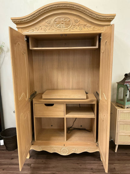 Armoire