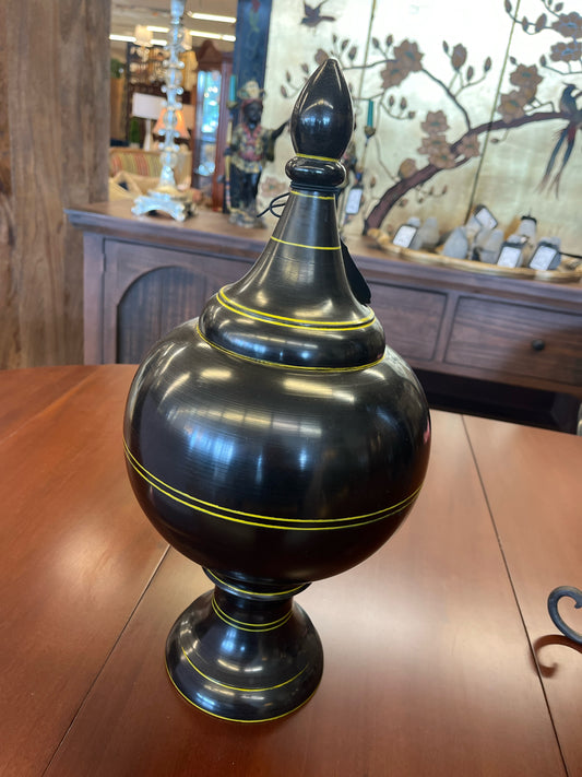 Urn