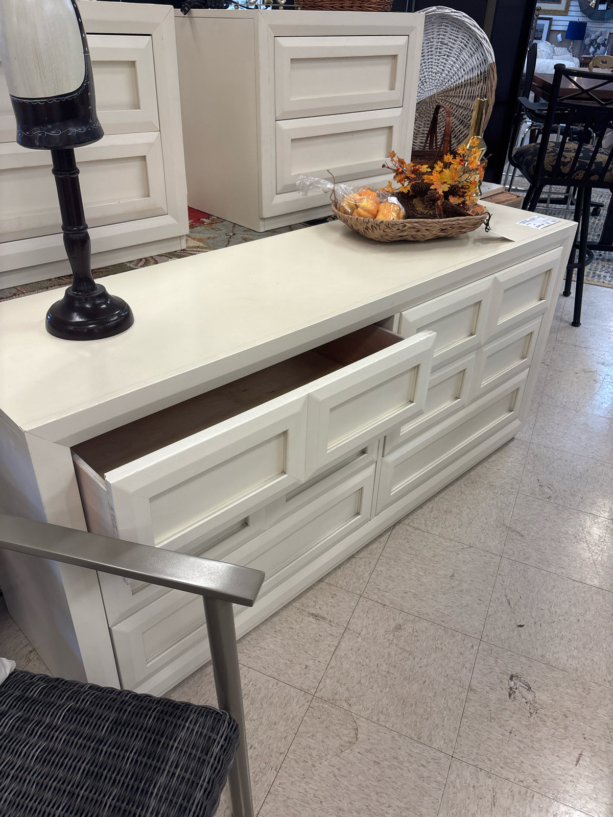 Dresser