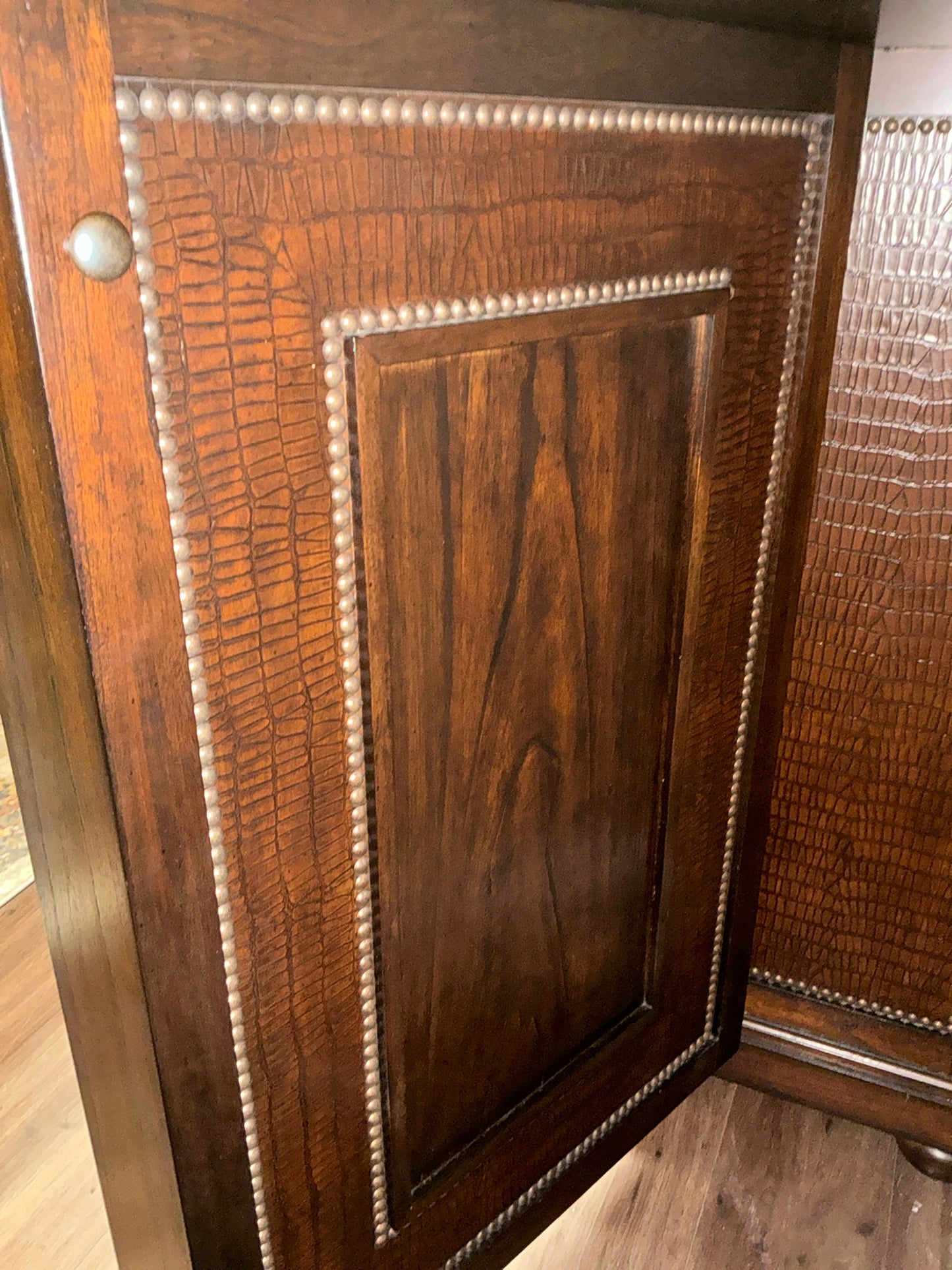 Bernhardt Bar
