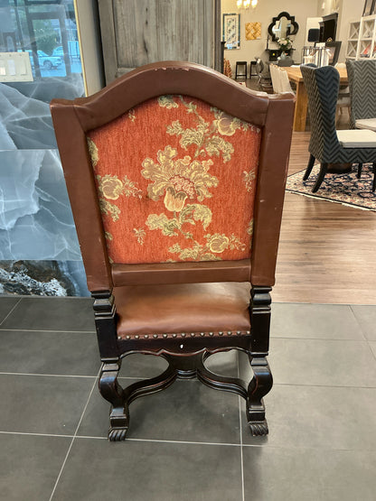 accent chair
