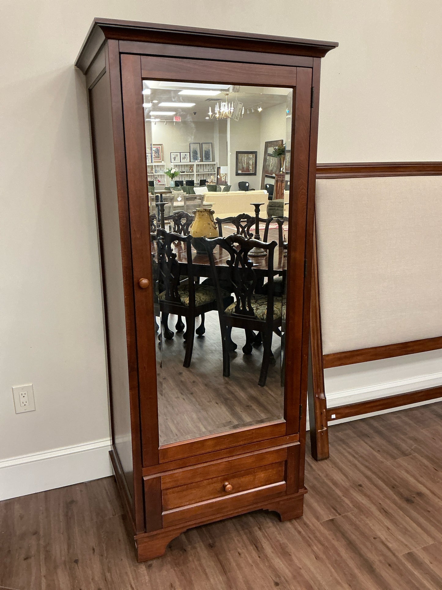 Armoire