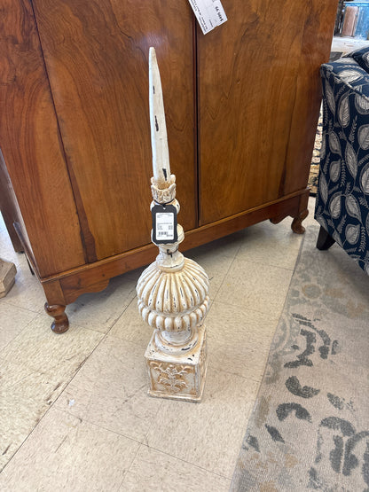Finial