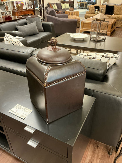 Urn